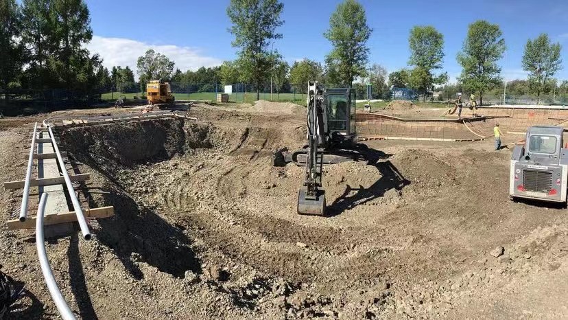 打造極限挑戰(zhàn)，滑板場(chǎng)施工方案全解析